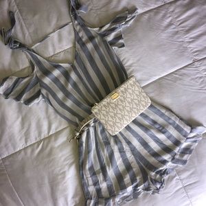 ‼️SOLD‼️ American Eagle Romper